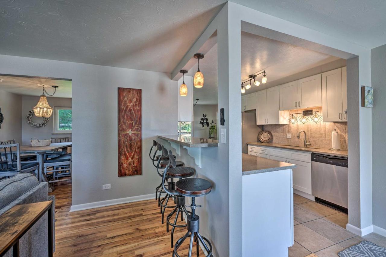 Arvada Home With Fenced Yard - Pets Welcome! Exterior photo